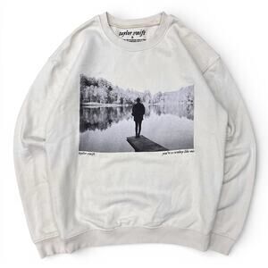 Taylor Swift Cowboy Like Me Pullover Crewneck Sweatshirt Size Small Evermore